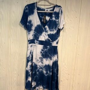 D. B. MOON Tie Dye V Neck Short Sleeves Knee Length Size Large